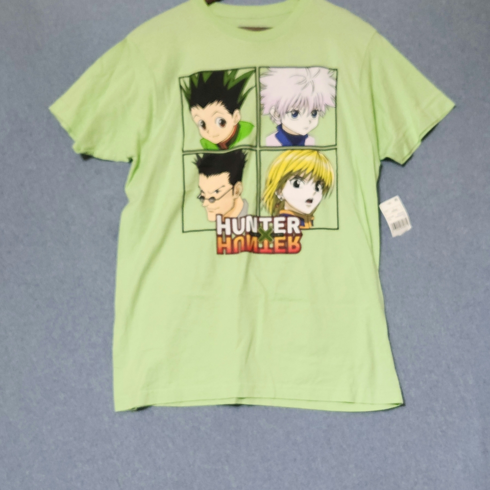 Hunter x Hunter  Graphic T-Shirt. Size Large